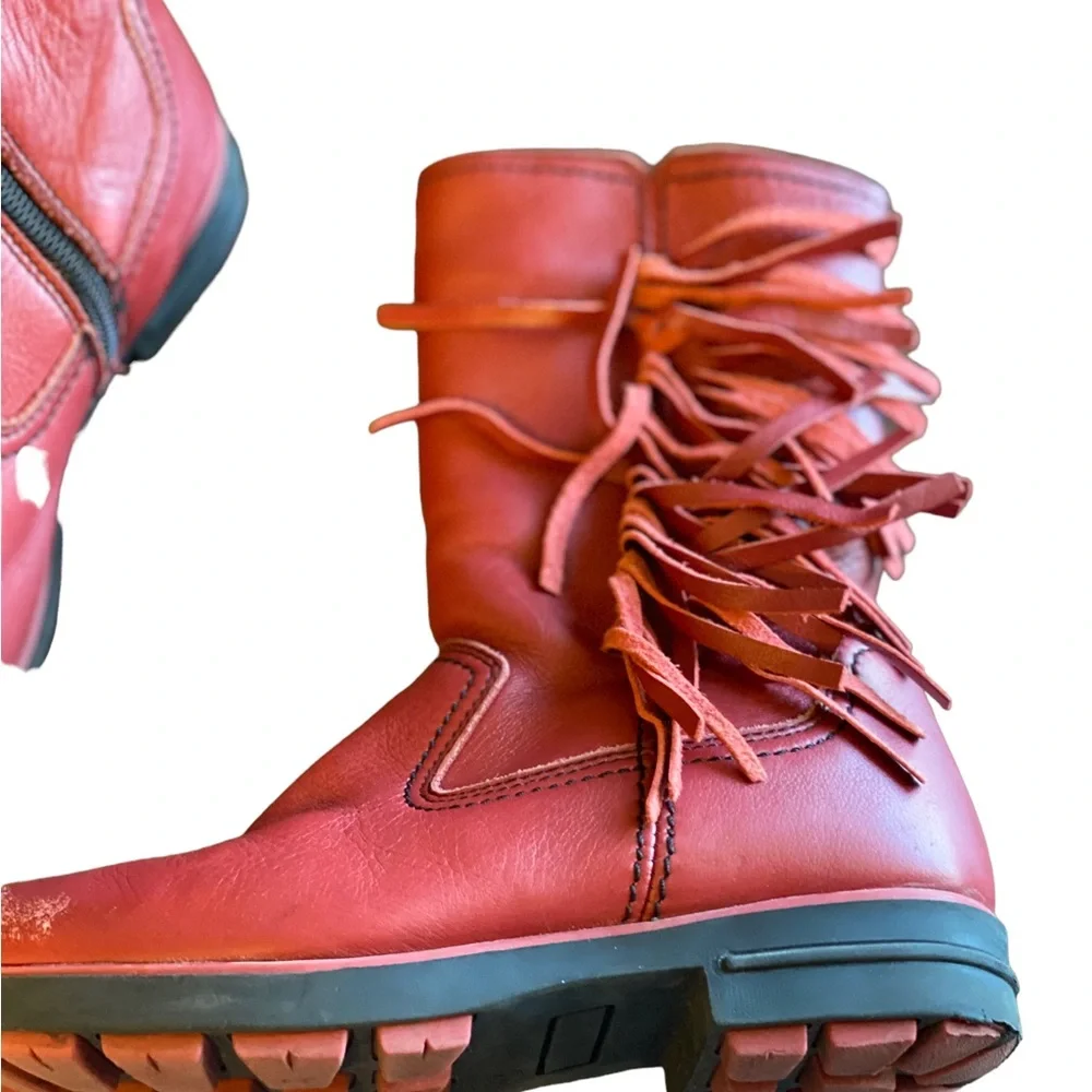 💜💜 Girls Distressed Red Cold Weather Boots Size 32 by Marelbo